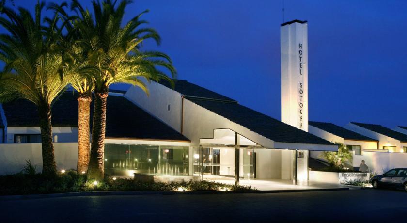 Hotel Encinar De Сотогранде Екстериор снимка