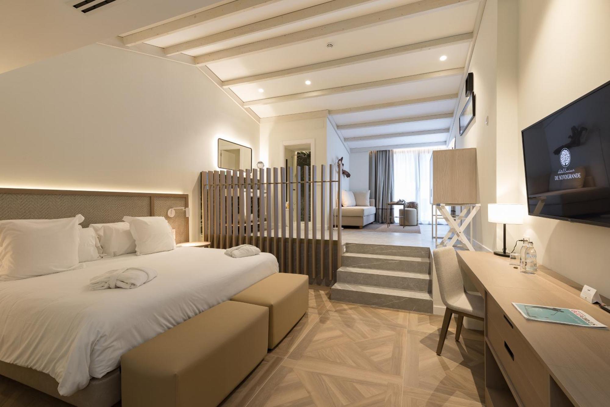 Hotel Encinar De Сотогранде Екстериор снимка