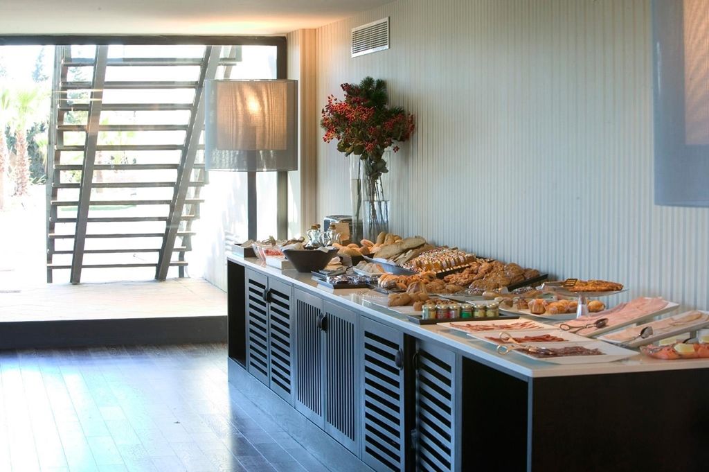 Hotel Encinar De Сотогранде Ресторант снимка
